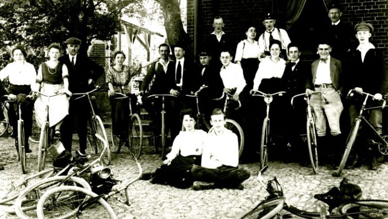Altonaer Bicycle Club 1920. Foto: Stadtteilarchiv Ottensen e.V.